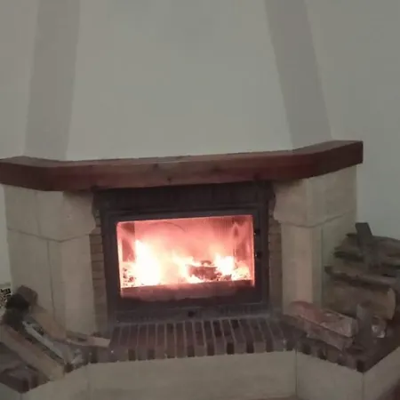 La Del Horno فندق