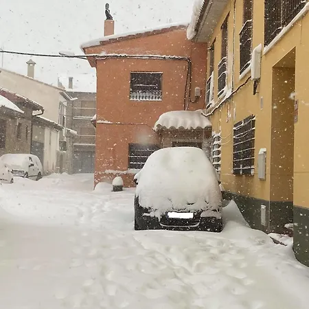 La Del Horno Hotel *